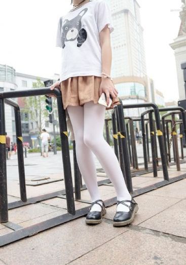 女囚犯