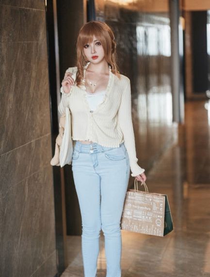 小小彬