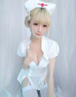 大学生特殊的按摩精油