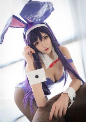 撕掉她的衣服吮的双乳游戏