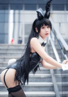 一杆银枪战四毌