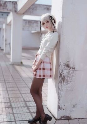 四个女学生的精油按摩